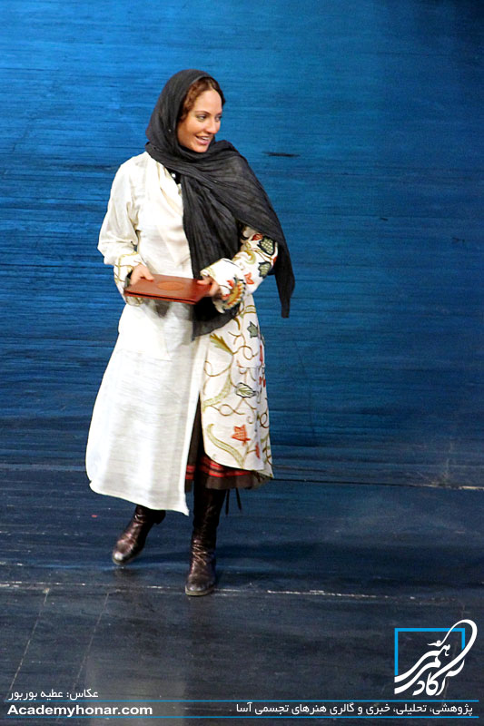 مهناز افشار در اختتامیه جشنواره فیلم فجر
